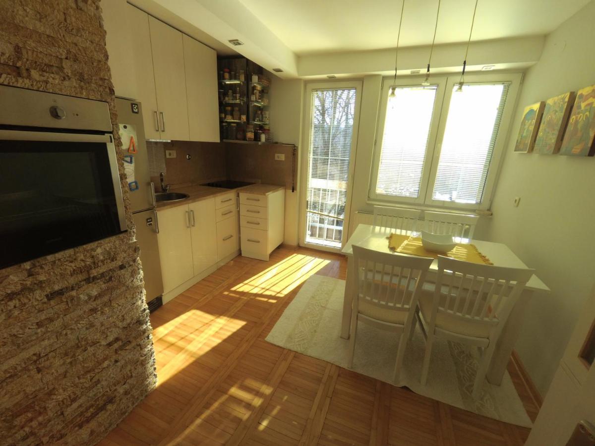 Ferienwohnung Apartman Jazzar Aranđelovac Exterior foto